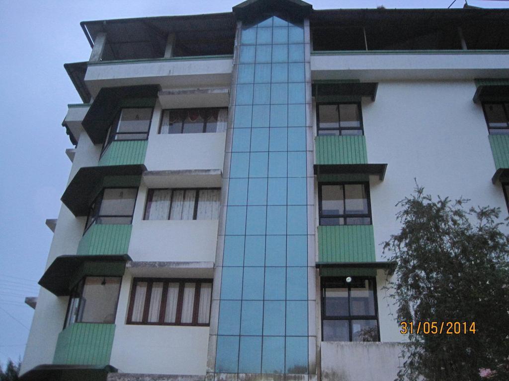 Poopada Hotel Munnar Exterior photo