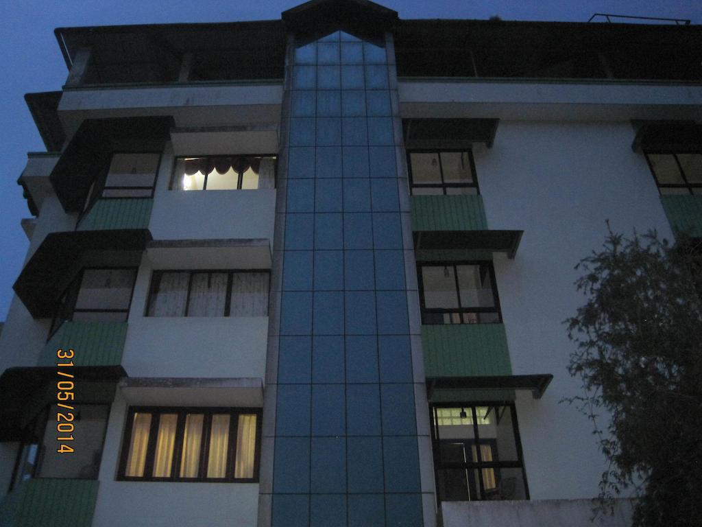 Poopada Hotel Munnar Exterior photo